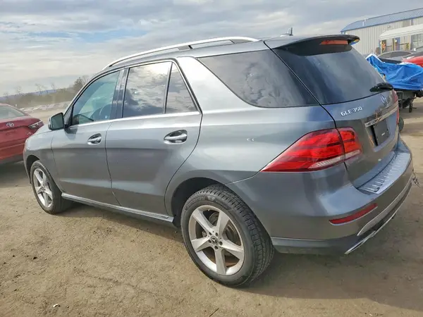 4JGDA5HB0JB131917 2018 MERCEDES-BENZ GLE - Image 2