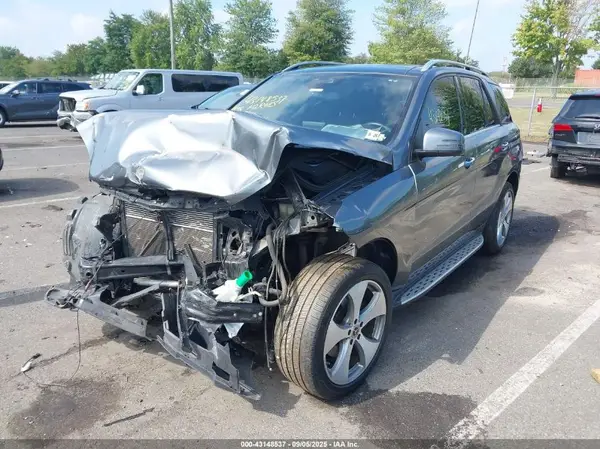 4JGDA5HB0JB153898 2018 MERCEDES-BENZ GLE - Image 2
