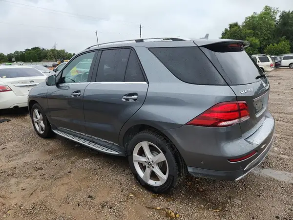4JGDA5HB0JB168014 2018 MERCEDES-BENZ GLE - Image 2