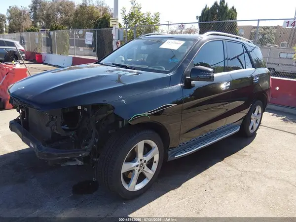 4JGDA5HB0JB175044 2018 MERCEDES-BENZ GLE - Image 2