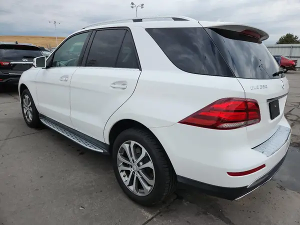 4JGDA5HB1GA639201 2016 MERCEDES-BENZ GLE - Image 2