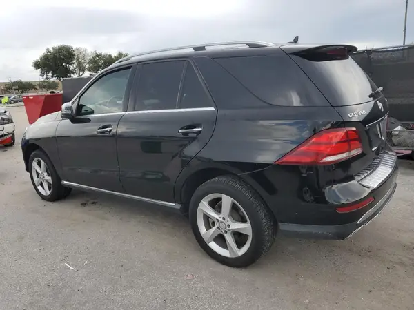 4JGDA5HB1GA703642 2016 MERCEDES-BENZ GLE - Image 2