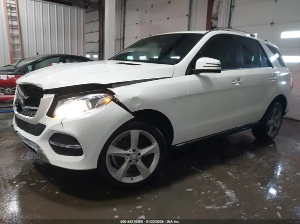 4JGDA5HB1GA727990 2016 MERCEDES-BENZ GLE - Image 2