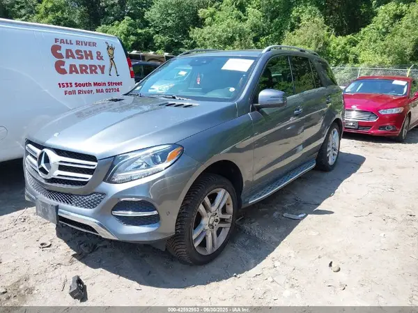 4JGDA5HB1HA821854 2017 MERCEDES-BENZ GLE - Image 2