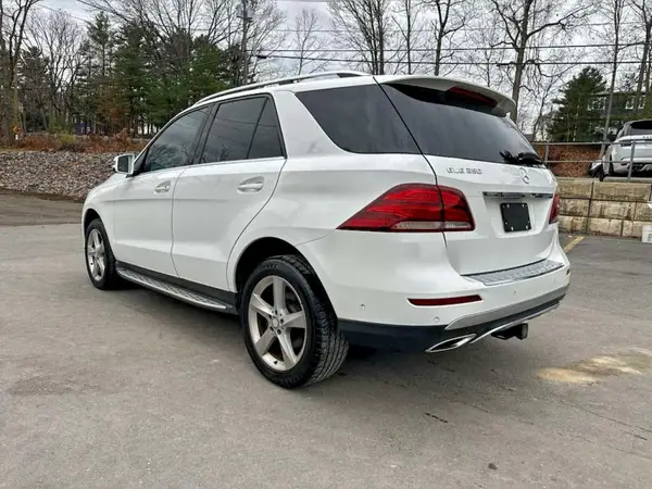 4JGDA5HB1HA829288 2017 MERCEDES-BENZ GLE - Image 2