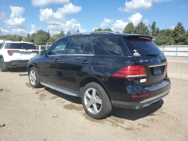 4JGDA5HB1HA871640 2017 MERCEDES-BENZ GLE - Image 2