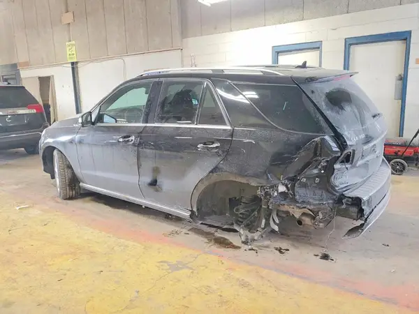 4JGDA5HB1HA895498 2017 MERCEDES-BENZ GLE - Image 2