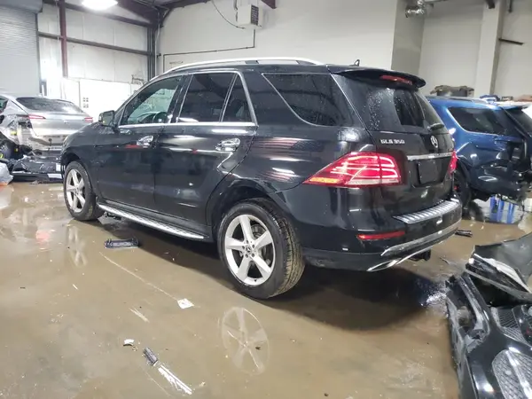 4JGDA5HB1HA911201 2017 MERCEDES-BENZ GLE - Image 2