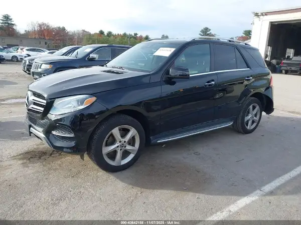 4JGDA5HB1HA913952 2017 MERCEDES-BENZ GLE - Image 2