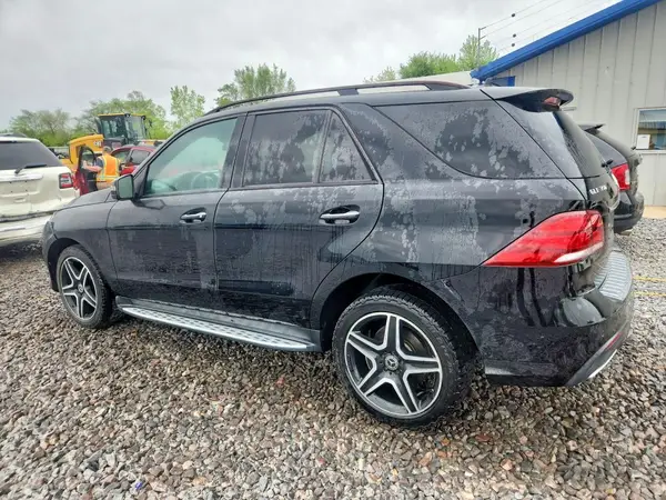 4JGDA5HB1HA927379 2017 MERCEDES-BENZ GLE - Image 2