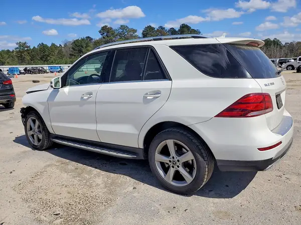 4JGDA5HB1HA965582 2017 MERCEDES-BENZ GLE - Image 2