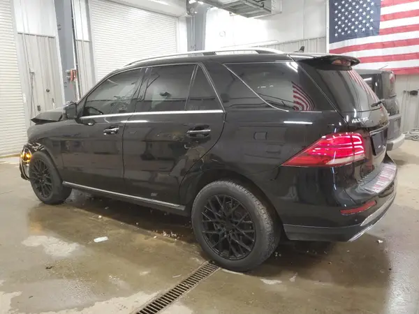 4JGDA5HB1HA975030 2017 MERCEDES-BENZ GLE - Image 2