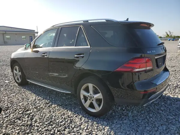 4JGDA5HB1JB014430 2018 MERCEDES-BENZ GLE - Image 2