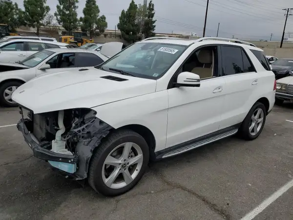 4JGDA5HB1JB020843 2018 MERCEDES-BENZ GLE - Image 1