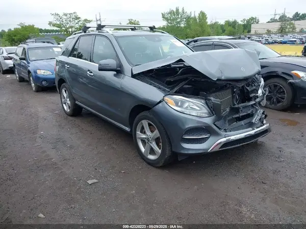 4JGDA5HB1JB022303 2018 MERCEDES-BENZ GLE - Image 1