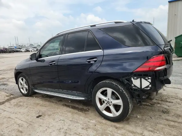 4JGDA5HB1JB026822 2018 MERCEDES-BENZ GLE - Image 2