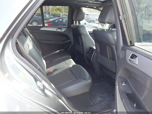 4JGDA5HB1JB039215 2018 MERCEDES-BENZ GLE - Image 8