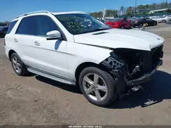 4JGDA5HB1JB042700 2018 MERCEDES-BENZ GLE