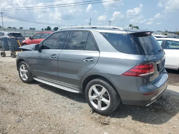 4JGDA5HB1JB044009 2018 MERCEDES-BENZ GLE - Image 2