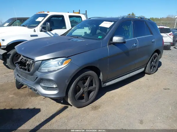 4JGDA5HB1JB052885 2018 MERCEDES-BENZ GLE - Image 2
