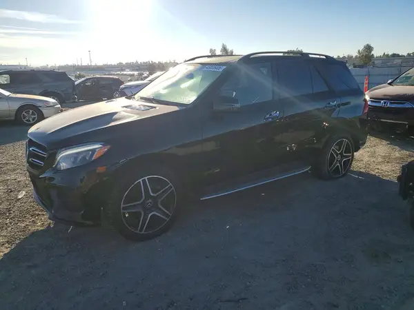 4JGDA5HB1JB052949 2018 MERCEDES-BENZ GLE - Image 1