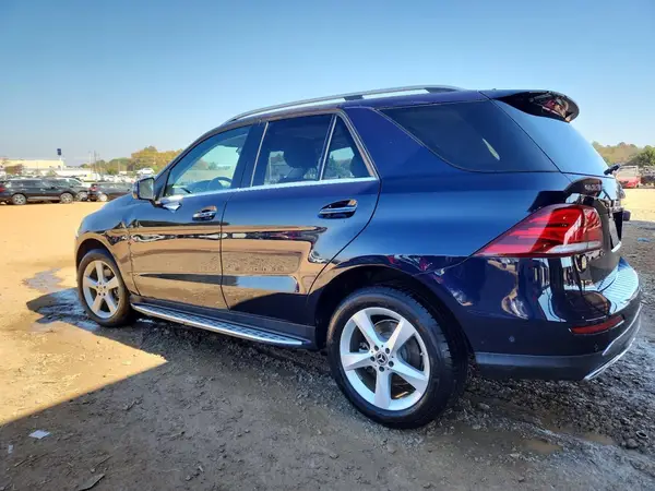 4JGDA5HB1JB074742 2018 MERCEDES-BENZ GLE - Image 2