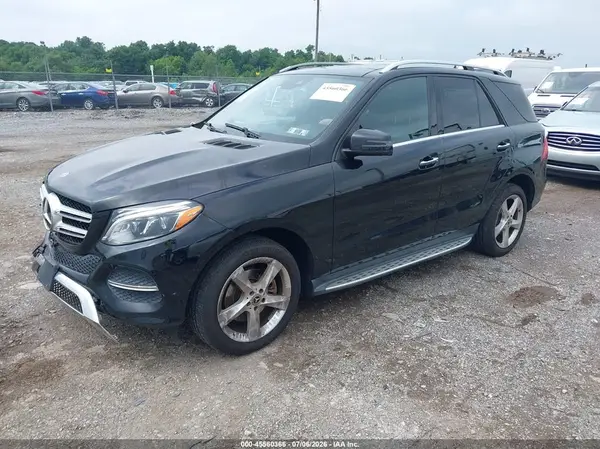 4JGDA5HB1JB091248 2018 MERCEDES-BENZ GLE - Image 2