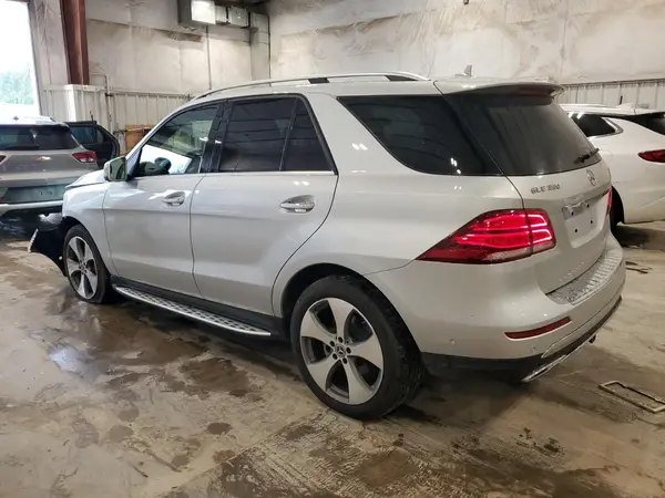 4JGDA5HB1JB100224 2018 MERCEDES-BENZ GLE - Image 2