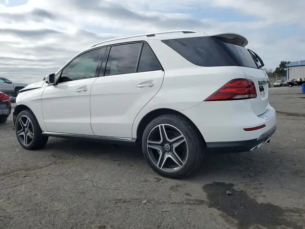 4JGDA5HB1JB104922 2018 MERCEDES-BENZ GLE - Image 2
