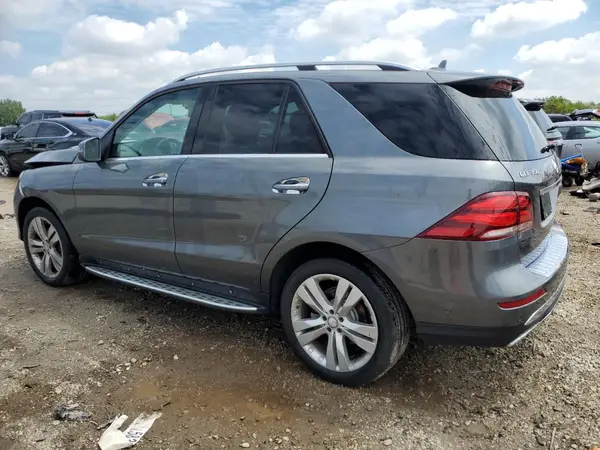 4JGDA5HB1JB117315 2018 MERCEDES-BENZ GLE - Image 2