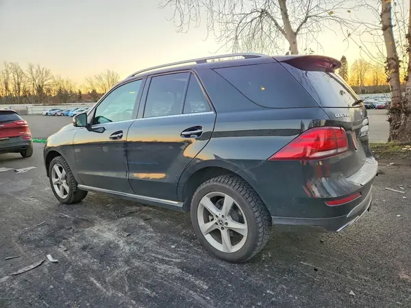 4JGDA5HB1JB119047 2018 MERCEDES-BENZ GLE - Image 2