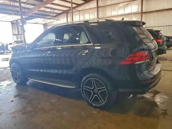 4JGDA5HB1JB150220 2018 MERCEDES-BENZ GLE - Image 2