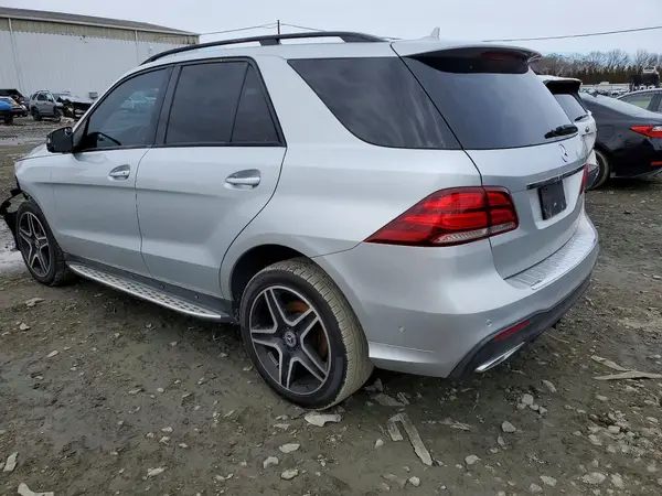 4JGDA5HB1JB161041 2018 MERCEDES-BENZ GLE - Image 2