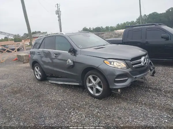 4JGDA5HB1JB165655 2018 MERCEDES-BENZ GLE - Image 1