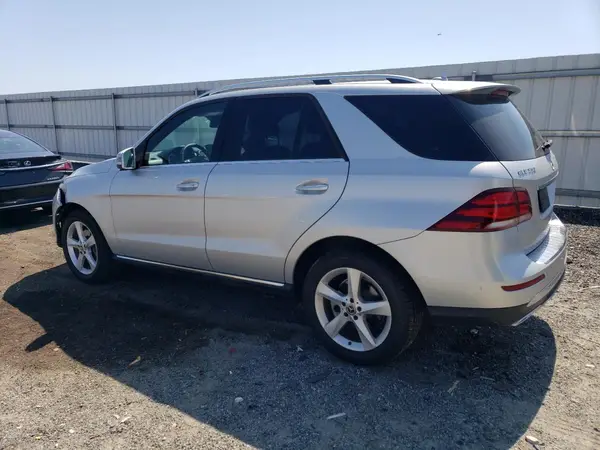 4JGDA5HB1JB182858 2018 MERCEDES-BENZ GLE - Image 2