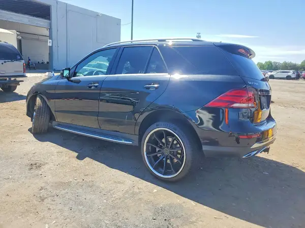 4JGDA5HB1JB203272 2018 MERCEDES-BENZ GLE - Image 2