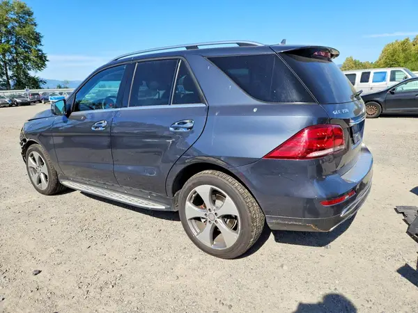 4JGDA5HB2GA651843 2016 MERCEDES-BENZ GLE - Image 2