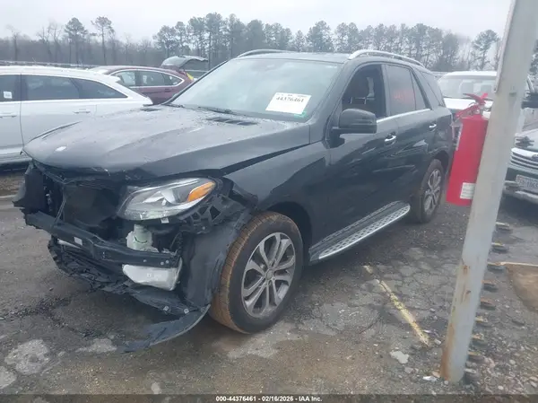 4JGDA5HB2GA655777 2016 MERCEDES-BENZ GLE - Image 2