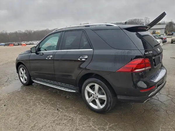 4JGDA5HB2GA689105 2016 MERCEDES-BENZ GLE - Image 2