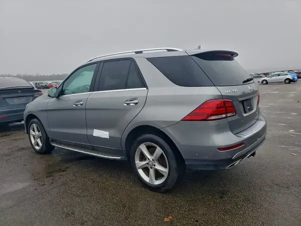 4JGDA5HB2GA702743 2016 MERCEDES-BENZ GLE - Image 2