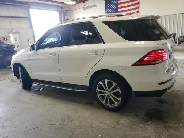4JGDA5HB2GA720658 2016 MERCEDES-BENZ GLE - Image 2