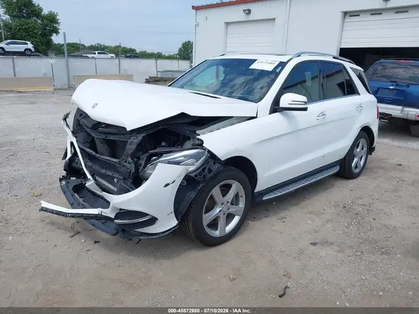 4JGDA5HB2GA735645 2016 MERCEDES-BENZ GLE - Image 2