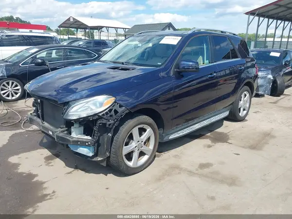 4JGDA5HB2GA746189 2016 MERCEDES-BENZ GLE - Image 2