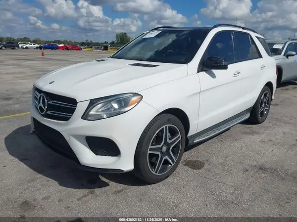 4JGDA5HB2GA778026 2016 MERCEDES-BENZ GLE - Image 2