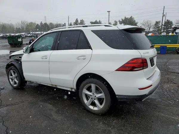 4JGDA5HB2GA787129 2016 MERCEDES-BENZ GLE - Image 2