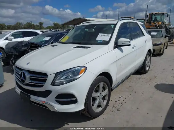 4JGDA5HB2GA802468 2016 MERCEDES-BENZ GLE - Image 2