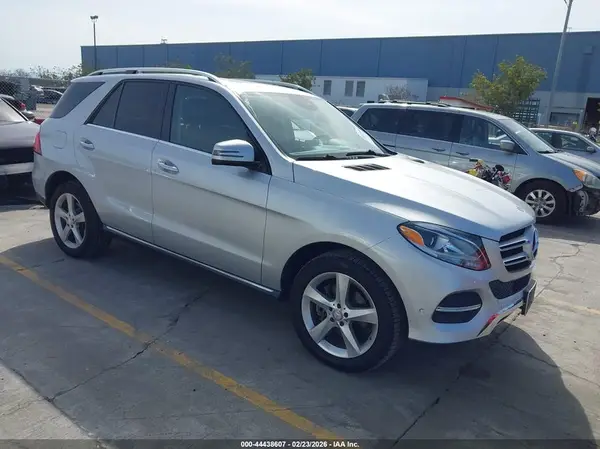 4JGDA5HB2GA810909 2016 MERCEDES-BENZ GLE - Image 1