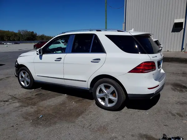 4JGDA5HB2HA836508 2017 MERCEDES-BENZ GLE - Image 2