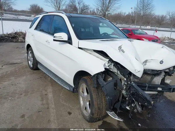 4JGDA5HB2HA848903 2017 MERCEDES-BENZ GLE - Image 1