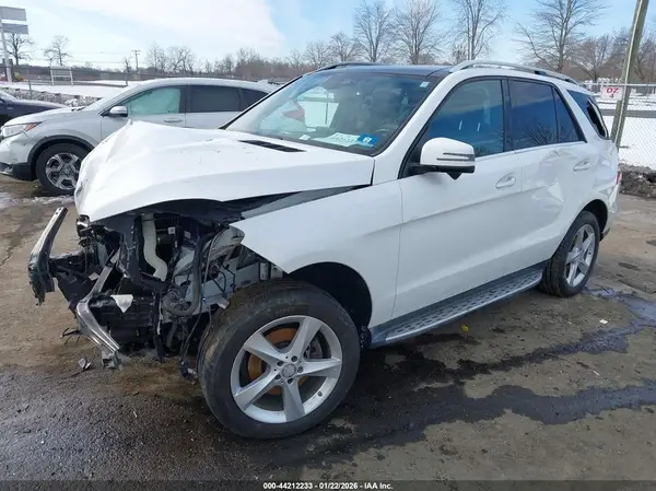 4JGDA5HB2HA848903 2017 MERCEDES-BENZ GLE - Image 2